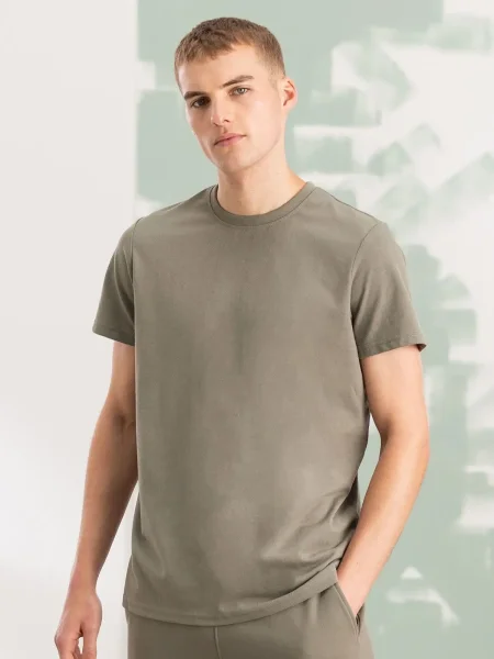Maglietta unisex personalizzata Skinnifit Sustainable Generation T