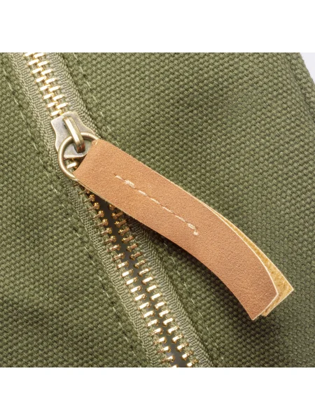 beauty-case-personalizzato-demi-design-milano-isola-cosmetic-verde-scuro-4.webp