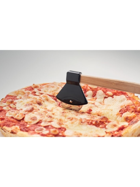 Taglia pizza con manico in bamboo personalizzato Zaza