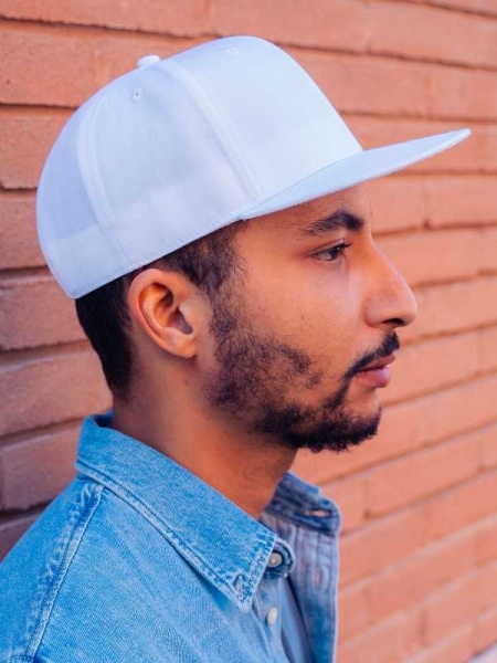 Cappello modello rap e snapback personalizzato Atlantis James