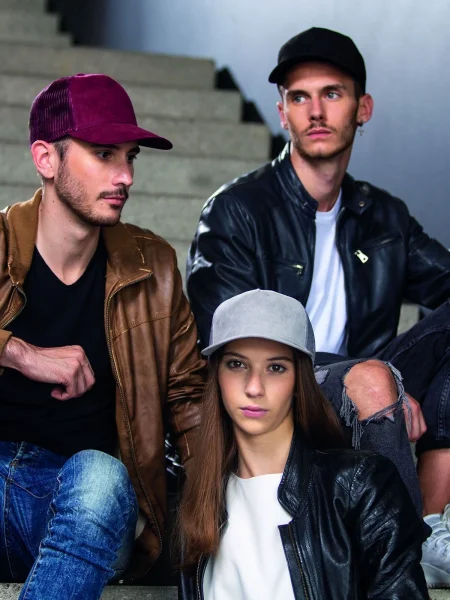 cappellino-trucker-personalizzabile-atlantis-rapper-suede-60.webp