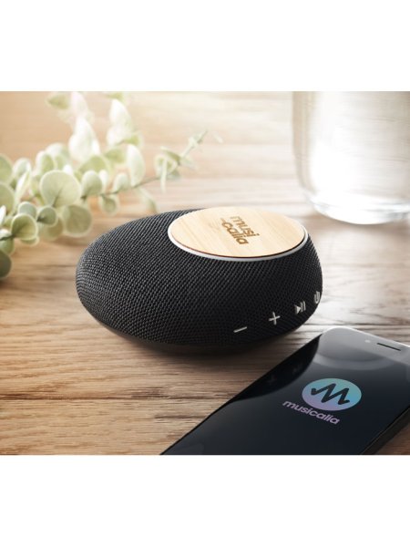 Speaker multifunzione con caricatore wireless