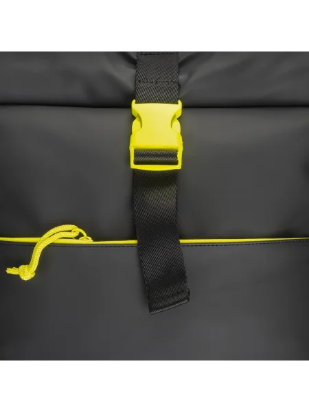 zaini-business-con-compartimento-notebook-impermeabili-personalizzati-demi-design-milano-lima-06-giallo-47.webp