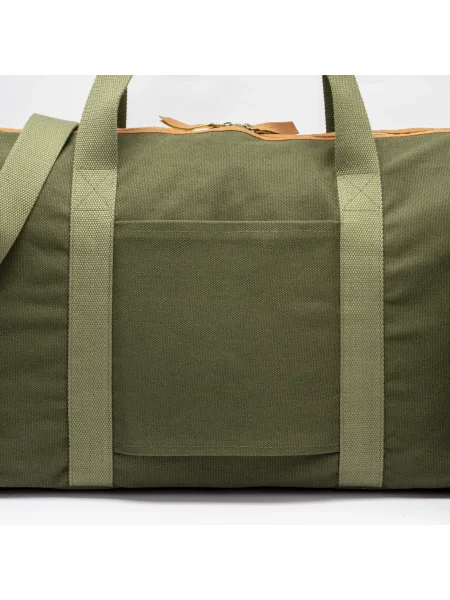 borsa-da-viaggio-personalizzata-in-canvas-riciclato-demi-design-milano-isola-duffle-verde-scuro-9.webp