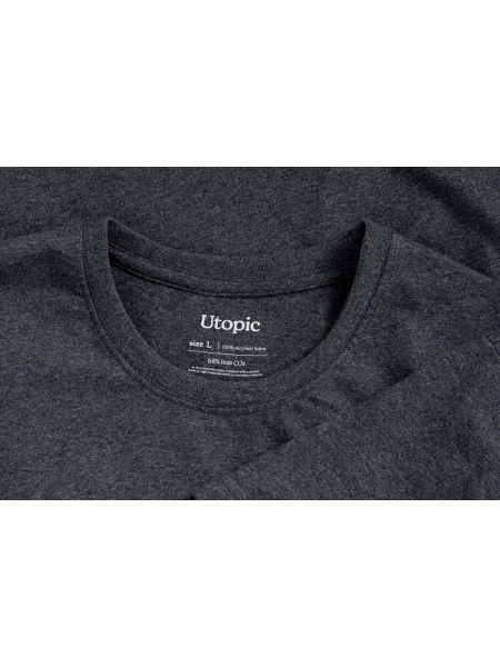 t-shirt-unisex-personalizzate-ecologiche-andrea-80-urban-grey-4.webp