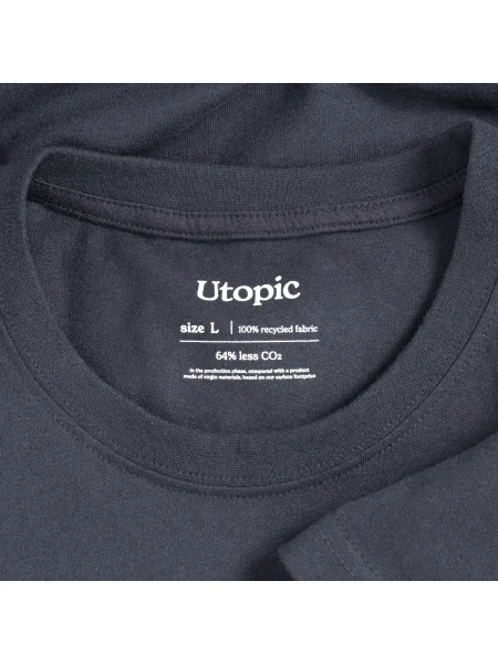 t-shirt-unisex-personalizzate-ecologiche-andrea-blu-scuro-37.webp