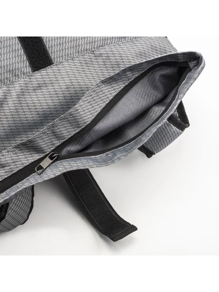 zaino-porta-pc-imbottito-personalizzato-demi-design-milano-eco-dyed-roll-08-grigio-26.webp