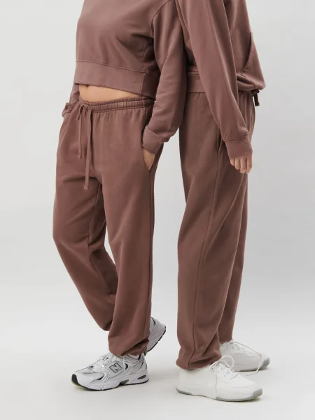 pantaloni-da-tuta-sportivo-personalizzato-rock-and-roll-69.webp