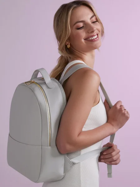 zainetto-donna-classico-personalizzato-bag-base-boutique-backpack-13.webp