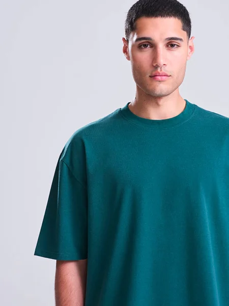 t-shirt-oversize-con-stampa-personalizzata-uomo-ecologie-by-awdis-13.webp