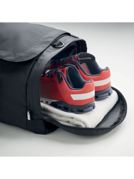 5_borsa-sportiva-in-300d-rpet-personalizzato-con-logo-stampasi.jpg