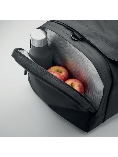 6_borsa-sportiva-in-300d-rpet-personalizzato-con-logo-stampasi.jpg