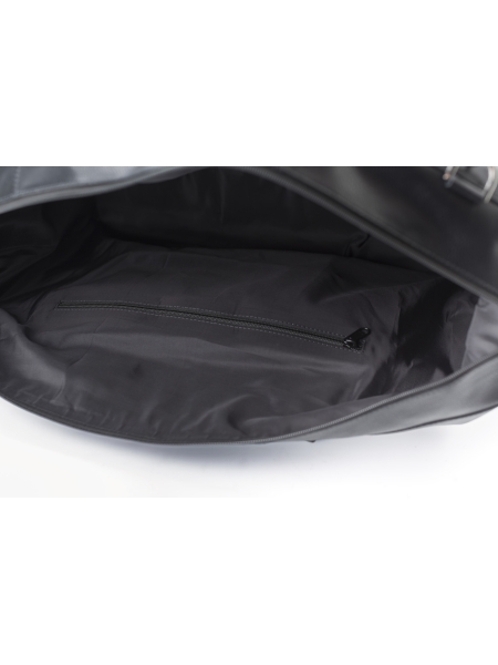 2_borsa-sportiva-in-pelle-personalizzata-con-logo-stampasi.jpg