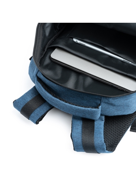 4_zaino-porta-pc-ecologico-in-r-pet-personalizzato-gregor.jpg