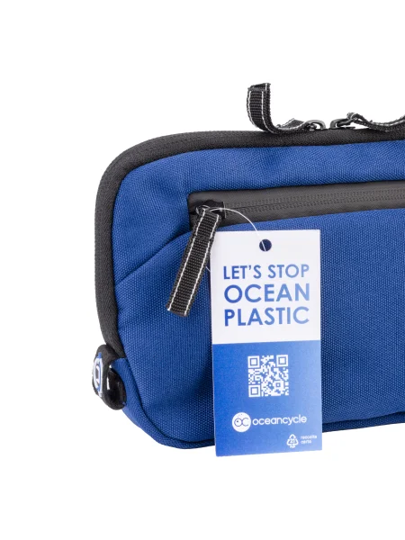 beauty-case-da-viaggio-ecologico-in-r-pet-personalizzato-demi-ocean-pouch-blu-scuro-8.webp