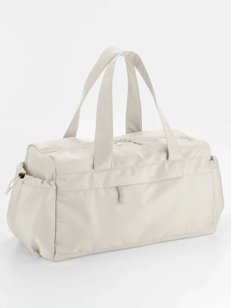 borsone-in-poliestere-riciclato-quadra-studio-holdall-natural-stone-23.webp