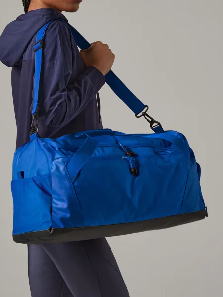 borsone-sport-in-poliestere-riciclato-personalizzato-quadra-multi-sport-holdall-8.webp