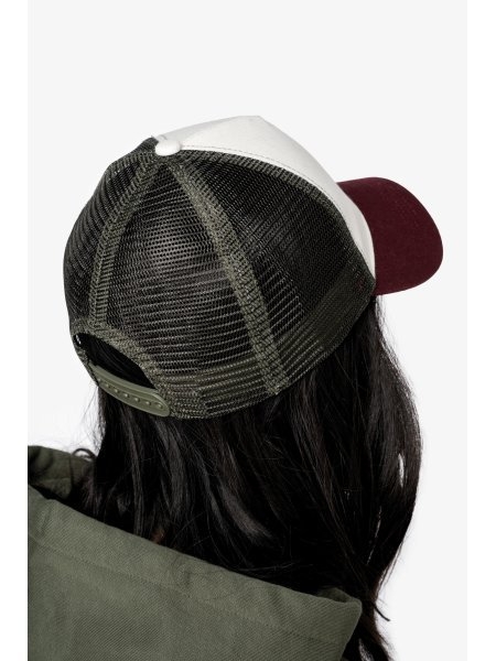 cappellino-trucker-unisex-ecosostenibile-a-5-pannelli.jpg