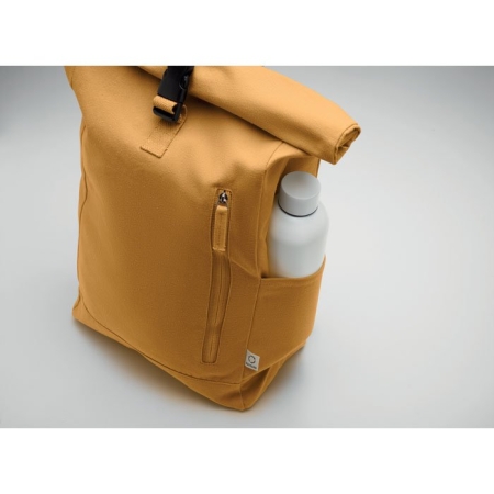 39_zaino-rolltop-personalizzabile-con-logo-stampasi-ochre.jpg