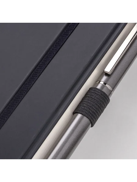 taccuino-a5-con-elastico-personalizzabile-de-mi-design-milano-brera-notebook-02-nero-22.webp