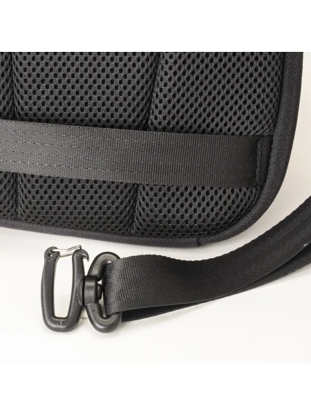 marsupio-a-tracolla-personalizzabile-demi-design-milano-bovisa-sb-02-nero-10.webp