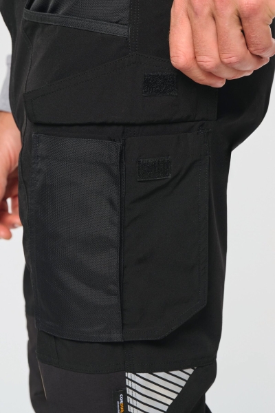 10_pantaloni-elasticizzati-leggeri-multitasche-riciclati.jpg