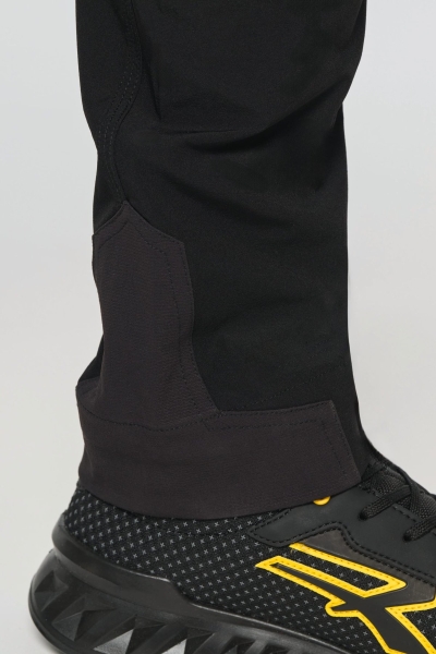 13_pantaloni-elasticizzati-leggeri-multitasche-riciclati.jpg