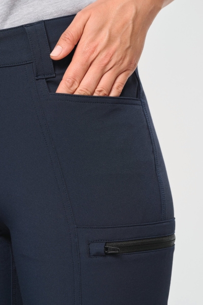 7_pantaloni-donna-elasticizzati-riciclati.jpg