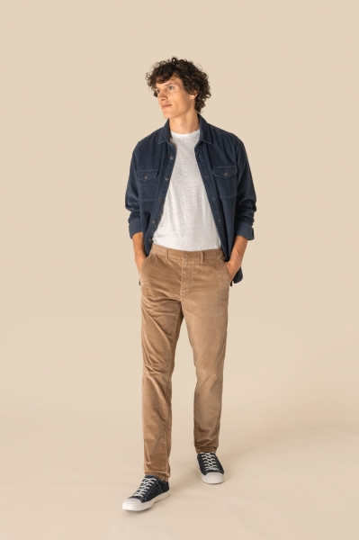 9_pantalone-uomo-ecosostenibile-in-velluto-a-costine.jpg