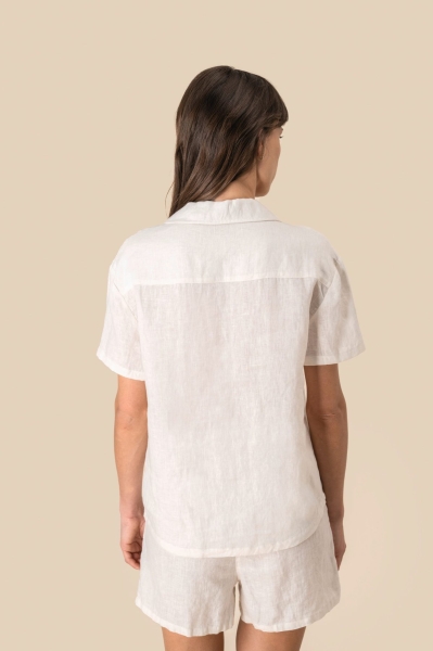 3_camicia-donna-a-maniche-corte-in-lino-con-collo-bowling.jpg