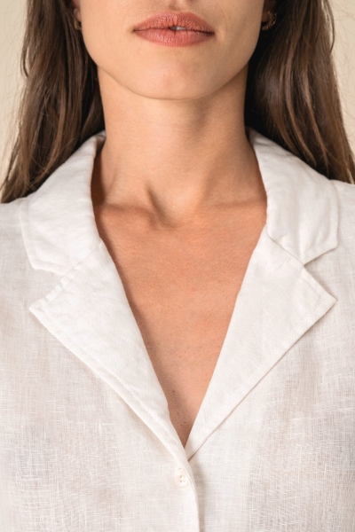 8_camicia-donna-a-maniche-corte-in-lino-con-collo-bowling.jpg