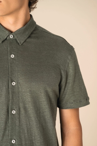 7_camicia-uomo-a-maniche-corte-in-lino.jpg