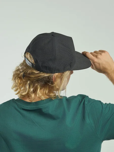 cappellino-rap-e-snapback-personalizzabile-atlantis-bank-30.webp