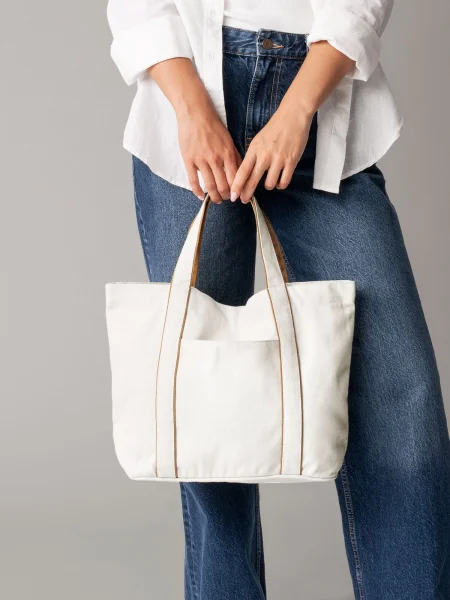 borsa-tote-dimensioni-medie-courtside-7.webp