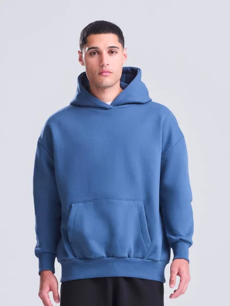 signature-heavyweight-hoodie-24.webp