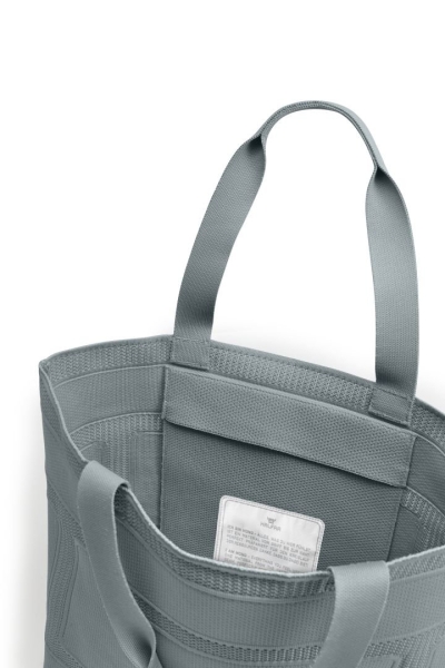 9_shopper-mono.jpg