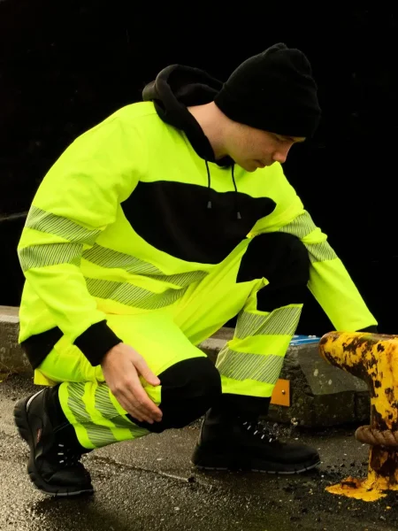 hi-viz-hoody-4.webp