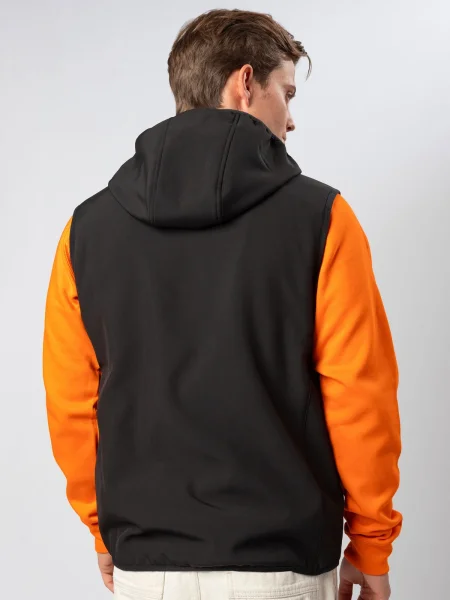 gilet-softshell-personalizzabile-black-spider-rainy-s-l-26.webp