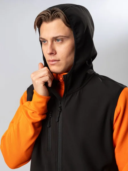 gilet-softshell-personalizzabile-black-spider-rainy-s-l-27.webp