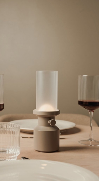 Lampada da tavolo VINGA Niori RCS