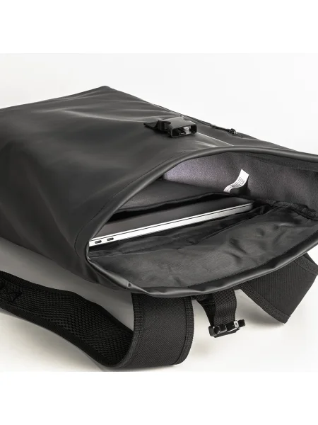 zaini-roll-top-personalizzabile-per-pc-02-nero-10.webp