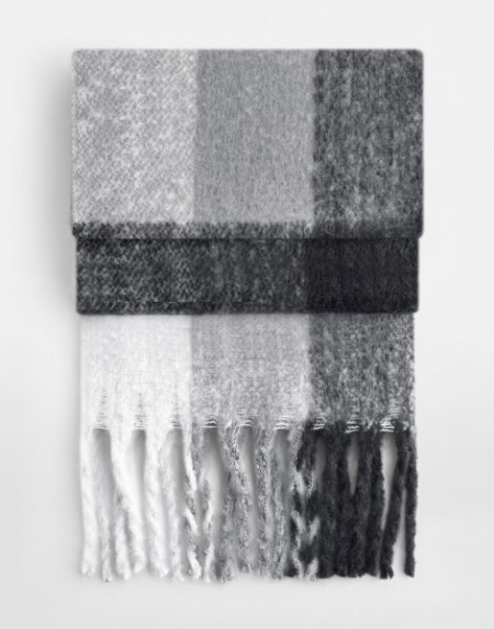 3_fluffy-check-scarf-grey-check.jpg