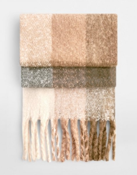 6_fluffy-check-scarf-brown-check.jpg