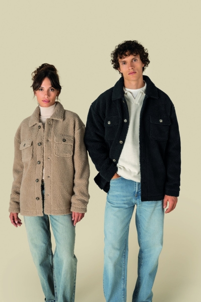 6_sovracamicia-unisex-in-sherpa-con-spalle-spioventi.jpg