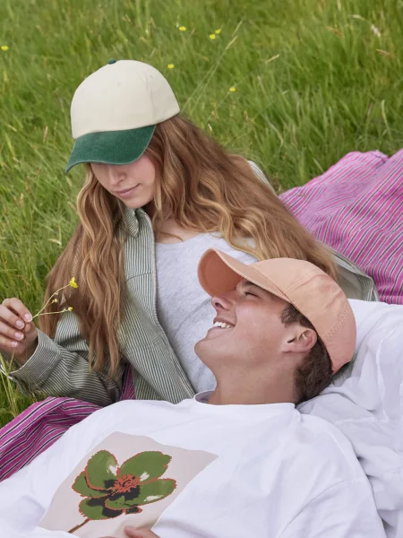 cappellino-6-pannelli-personalizzabile-beechfield-contrast-peak-low-profile-vintage-41.webp