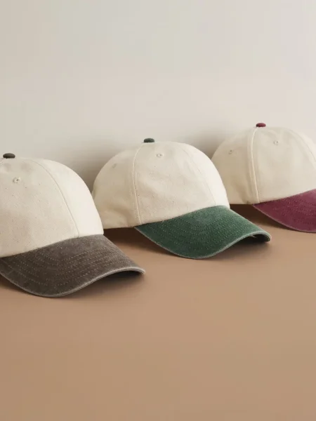 cappellino-6-pannelli-personalizzabile-beechfield-contrast-peak-low-profile-vintage-navbr-natural-vintage-brown-33.webp
