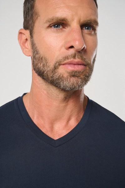 5_t-shirt-ecosostenibile-antibatterica-con-scollo-a-v-uomo.jpg