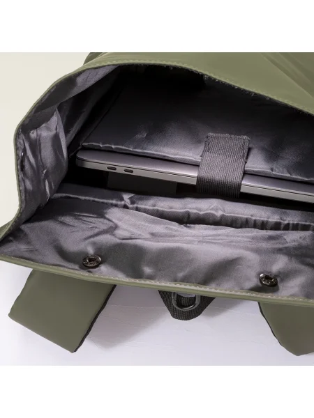 zaino-porta-pc-roll-top-personalizzabile-demi-design-milano-brera-recycled-04-verde-28.webp