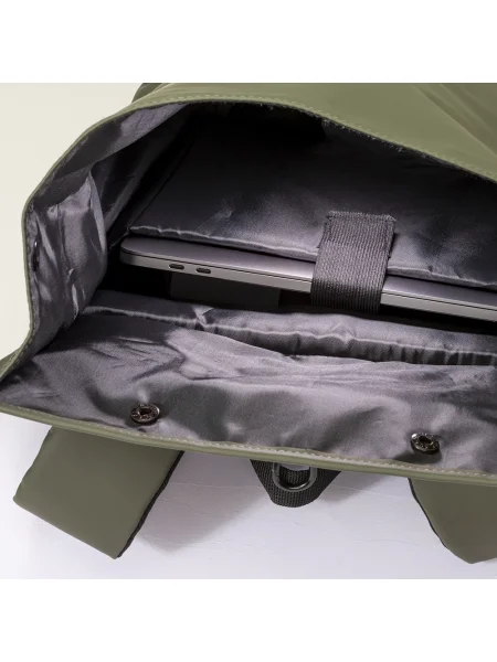 zaino-porta-pc-roll-top-personalizzabile-demi-design-milano-brera-recycled-04-verde-48.webp