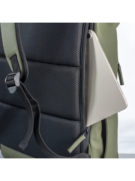 zaino-porta-pc-roll-top-personalizzabile-demi-design-milano-brera-deluxe-04-verde-42.webp